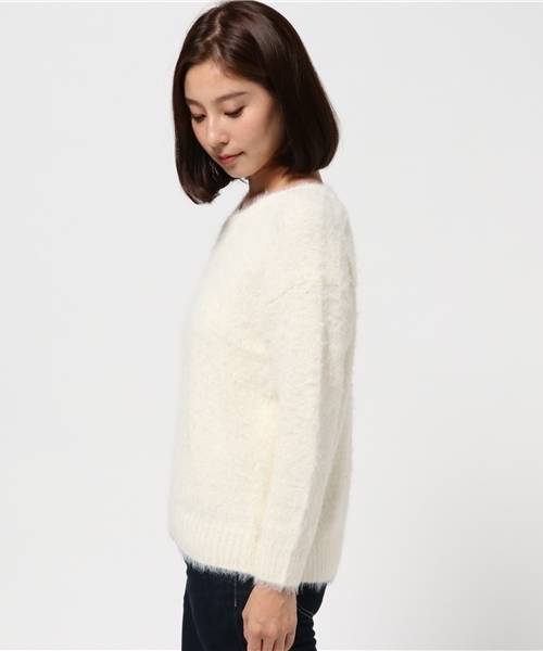 mysty woman（ミスティウーマン）の「フェザーヤーンVネックシャギーニット（ニット/セーター・レディース・アイボリー/ブル－グレ－/ピンクベージュ/ライトピンク・FREE）」の6枚目の写真