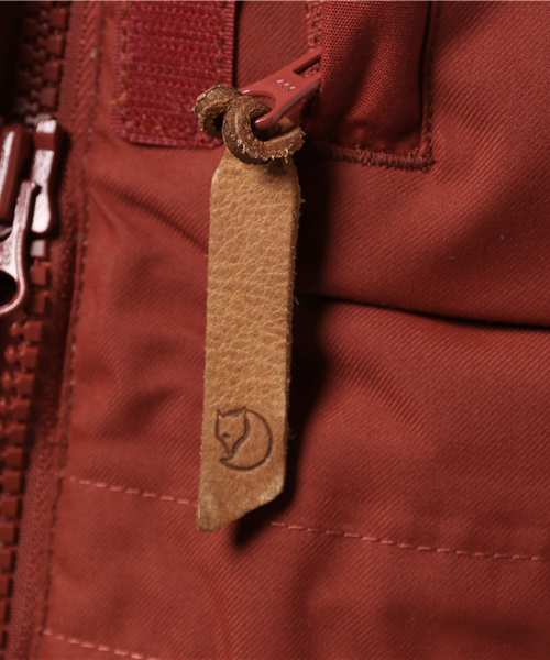 FJALL RAVEN （フェールラーベン）の「Polar Guide Parka W (FJALLRAVEN/フェールラーベン)（その他アウター・レディース・エンジ/カーキオリーブ/レッド・LARGE/SMALL/MEDIUM）」の8枚目の写真