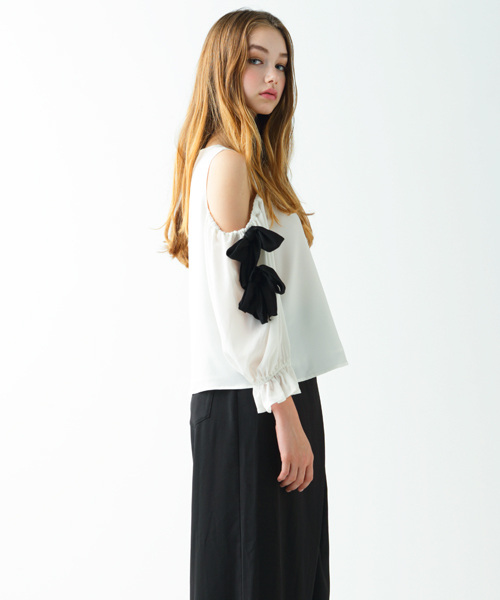 MICOAMERI(ミコアメリ)の「ダブルリボンブラウス(シャツ/ブラウス・レディース・ホワイト/ブラック・FREE)」の3枚目の写真