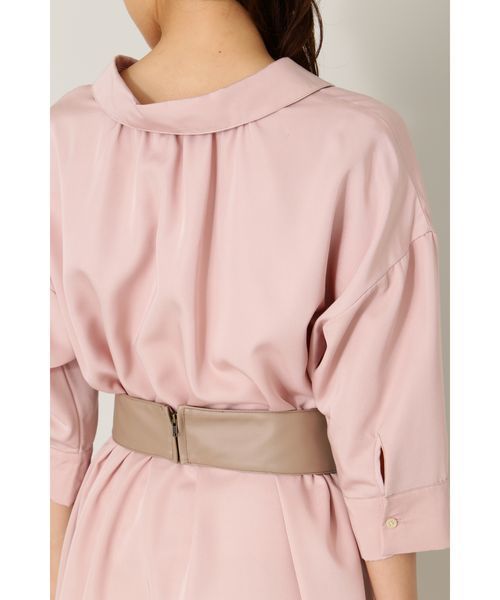 NATURAL BEAUTY BASIC（ナチュラルビューティーベーシック）の「ベルト付フォルムシャツワンピース（シャツワンピース・レディース・グリーン/ダークベージュ/ピンク・SMALL/MEDIUM）」の21枚目の写真