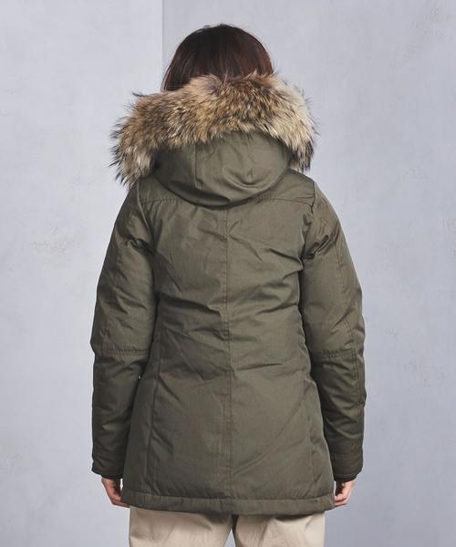 UNITED ARROWS(ユナイテッドアローズ)の「<PYRENEX(ピレネックス)>BORDEAUX ダウンジャケット(ダウンジャケット/コート・レディース・ブラック/ネイビー/ダークグリーン・36/38/34)」の4枚目の写真