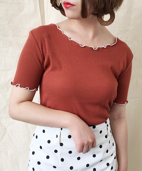 apres jour（アプレジュール）の「リブメロートップス【ZOZOTOWN限定アイテム】（Tシャツ/カットソー・レディース・ブラック/レッド/オフホワイト/その他/ミント/モカ/オレンジ系その他・フリー）」の12枚目の写真