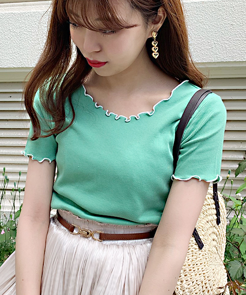 apres jour（アプレジュール）の「リブメロートップス【ZOZOTOWN限定アイテム】（Tシャツ/カットソー・レディース・ブラック/レッド/オフホワイト/その他/ミント/モカ/オレンジ系その他・フリー）」の14枚目の写真