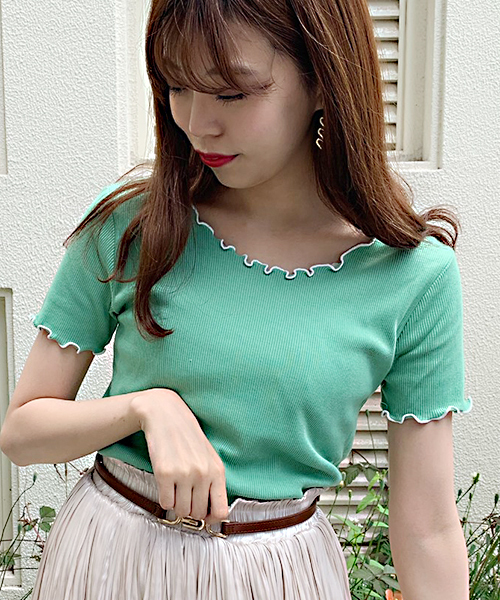 apres jour（アプレジュール）の「リブメロートップス【ZOZOTOWN限定アイテム】（Tシャツ/カットソー・レディース・ブラック/レッド/オフホワイト/その他/ミント/モカ/オレンジ系その他・フリー）」の16枚目の写真