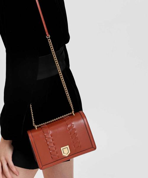CHARLES & KEITH(チャールズ & キース)の「ウエーブディテールクロスボディバッグ / WEAVE DETAIL CROSSBODY BAG(ショルダーバッグ・レディース・ブラック/ブルー/ライトピンク/レンガ・S)」の20枚目の写真