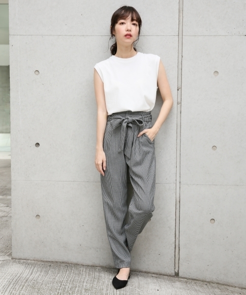 LOWRYS FARM（ローリーズファーム）の「リボンテーパードパンツ 806866（その他パンツ・レディース・ブラック/ベージュ/ネイビー/ブラウン/ブラック系その他・MEDIUM/LARGE）」の11枚目の写真