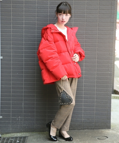 LOWRYS FARM（ローリーズファーム）の「リボンテーパードパンツ 806866（その他パンツ・レディース・ブラック/ベージュ/ネイビー/ブラウン/ブラック系その他・MEDIUM/LARGE）」の8枚目の写真