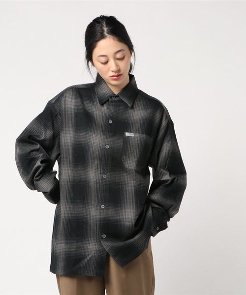 Cal Top(キャルトップ)の「OMBRE CHECK L/S SHIRTS(シャツ/ブラウス・レディース・ネイビー/ブラウン/レッド/グリーン/ブラック×グレー/ブラック×ホワイト/グレー×ホワイト/ロイヤルブルー/サックスブルー/ネイビー×ホワイト/グレー系その他・S/M/L/XL)」の19枚目の写真
