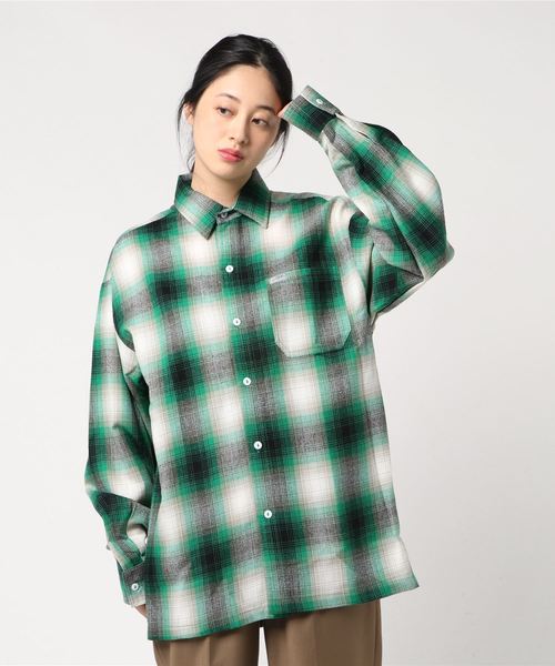 Cal Top(キャルトップ)の「OMBRE CHECK L/S SHIRTS(シャツ/ブラウス・レディース・ネイビー/ブラウン/レッド/グリーン/ブラック×グレー/ブラック×ホワイト/グレー×ホワイト/ロイヤルブルー/サックスブルー/ネイビー×ホワイト/グレー系その他・S/M/L/XL)」の17枚目の写真