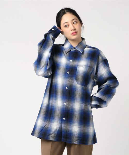 Cal Top(キャルトップ)の「OMBRE CHECK L/S SHIRTS(シャツ/ブラウス・レディース・ネイビー/ブラウン/レッド/グリーン/ブラック×グレー/ブラック×ホワイト/グレー×ホワイト/ロイヤルブルー/サックスブルー/ネイビー×ホワイト/グレー系その他・S/M/L/XL)」の16枚目の写真