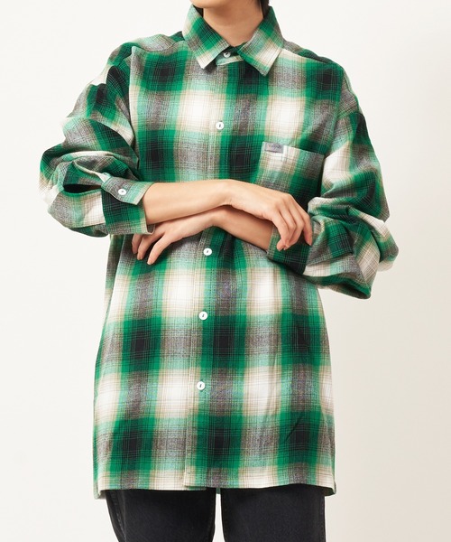 Cal Top(キャルトップ)の「OMBRE CHECK L/S SHIRTS(シャツ/ブラウス・レディース・ネイビー/ブラウン/レッド/グリーン/ブラック×グレー/ブラック×ホワイト/グレー×ホワイト/ロイヤルブルー/サックスブルー/ネイビー×ホワイト/グレー系その他・S/M/L/XL)」の8枚目の写真