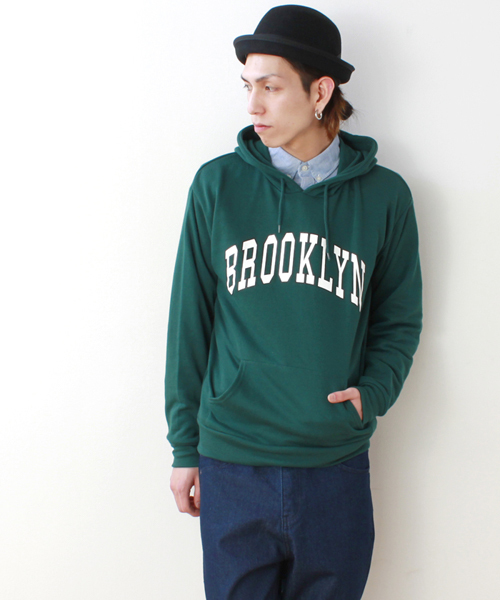 WEGO（ウィゴー）の「WEGO/CITYロゴプリントプルパーカー（パーカー・メンズ・ブラック/ワイン/杢グレー/ダークグリーン・LARGE/MEDIUM）」の4枚目の写真