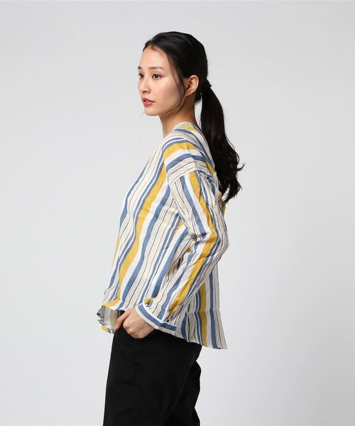 LUGG NAGG(ラグナグ)の「【Jewelobe/ ジュエローブ】 ストライプVネックシャツ(シャツ/ブラウス・レディース・ブラウン/イエロー/グリーン・FREE)」の4枚目の写真