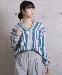 【Jewelobe/ ジュエローブ】 ストライプVネックシャツ
