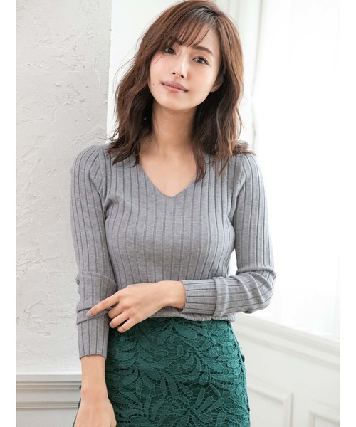 fifth（フィフス）の「Vネック太リブニット（ニット/セーター・レディース・ホワイト/ブラック/グレー・MEDIUM）」の3枚目の写真