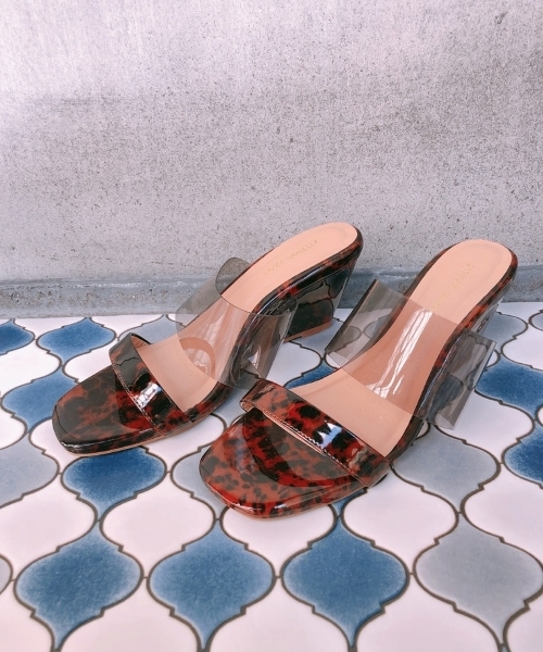 R&E（アールアンドイー）の「【wee willie】ハーフウェッジクリアカバーミュール（サンダル・レディース・ブラック/シルバー/ブラック系その他/ブラウン系その他・LL/S/M/L）」の3枚目の写真