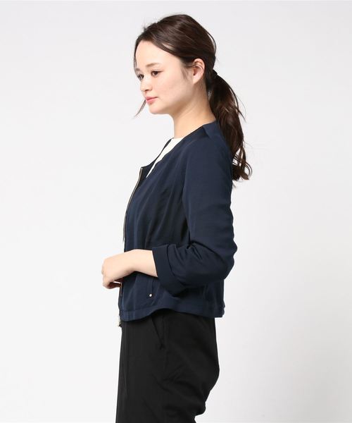 TRUDEA(トルディア)の「サテンブルゾン(ブルゾン・レディース・ベージュ/ネイビー・MEDIUM)」の5枚目の写真