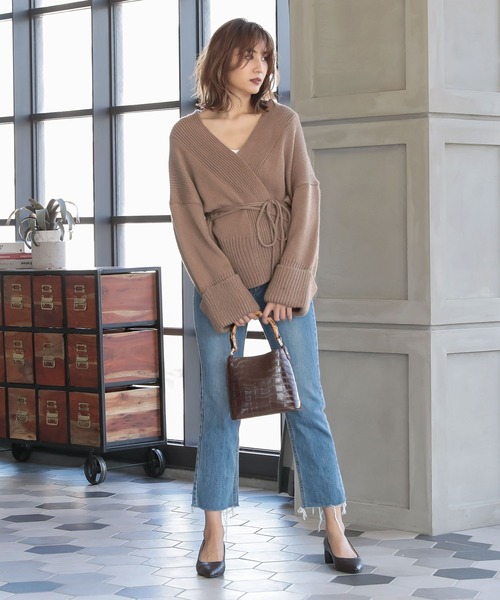 KOBE LETTUCE（コウベレタス）の「ミニポーチ付きバンブーハンドル2wayショルダーバッグ（ショルダーバッグ・レディース・ブラック/ボルドー/ブラウン系その他/ベージュ系その他/グレイッシュベージュ・FREE）」の8枚目の写真