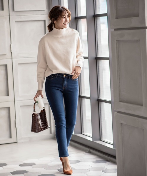 KOBE LETTUCE（コウベレタス）の「ミニポーチ付きバンブーハンドル2wayショルダーバッグ（ショルダーバッグ・レディース・ブラック/ボルドー/ブラウン系その他/ベージュ系その他/グレイッシュベージュ・FREE）」の6枚目の写真