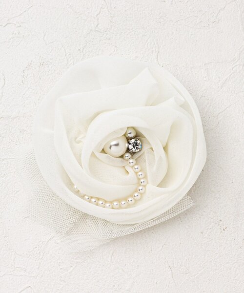 SHOO・LA・RUE（シューラルー）の「【入卒/セレモニー】チュールローズコサージュ（ブローチ/コサージュ・レディース・ネイビー/アイボリー/ピンク系/ピンク系5/アイボリー系/グレー系/グレー系1/ピンク系6/ホワイト系4/ネイビー系1/ホワイト系5/ネイビー系2/ピンク系7/グレー系2・00）」の4枚目の写真