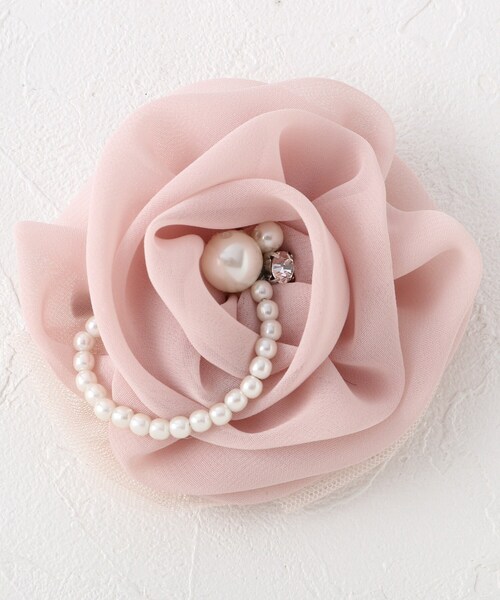 SHOO・LA・RUE（シューラルー）の「【入卒/セレモニー】チュールローズコサージュ（ブローチ/コサージュ・レディース・ネイビー/アイボリー/ピンク系/ピンク系5/アイボリー系/グレー系/グレー系1/ピンク系6/ホワイト系4/ネイビー系1/ホワイト系5/ネイビー系2/ピンク系7/グレー系2・00）」の11枚目の写真