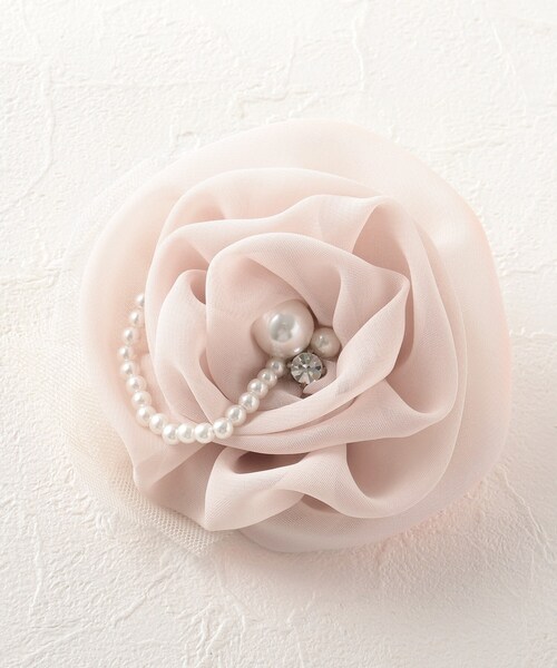 SHOO・LA・RUE（シューラルー）の「【入卒/セレモニー】チュールローズコサージュ（ブローチ/コサージュ・レディース・ネイビー/アイボリー/ピンク系/ピンク系5/アイボリー系/グレー系/グレー系1/ピンク系6/ホワイト系4/ネイビー系1/ホワイト系5/ネイビー系2/ピンク系7/グレー系2・00）」の13枚目の写真