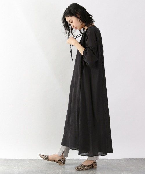 LOWRYS FARM（ローリーズファーム）の「ヨウリュウカフタンワンピース　877343（ワンピース・レディース・ブラック/ブラウン/オフホワイト/ピンク/イエロー・FREE）」の6枚目の写真