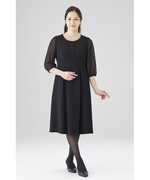 MONOIR(モノワール)の「濃染加工アンサンブル(ジャケットワンピース)(アンサンブル・レディース・ブラック・11号/9号/7号)」の3枚目の写真