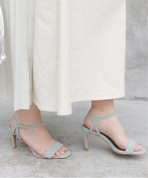 RANDA（ランダ）の「メタルパーツストラップサンダル（サンダル・レディース・ブラック/ベージュ/グリーン/ネイビー/アイボリー/パープル/イエロー/ライトグリーン・S/M/L/LL/SS）」の4枚目の写真