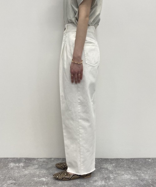 LOWRYS FARM（ローリーズファーム）の「カツラギハイウエストパンツ　885948（その他パンツ・レディース・ベージュ/グリーン/アイボリー・MEDIUM/LARGE）」の9枚目の写真