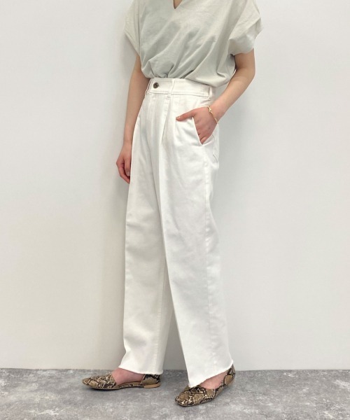 LOWRYS FARM（ローリーズファーム）の「カツラギハイウエストパンツ　885948（その他パンツ・レディース・ベージュ/グリーン/アイボリー・MEDIUM/LARGE）」の13枚目の写真