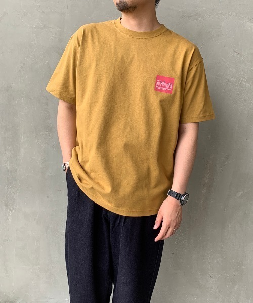 Manhattan Portage（マンハッタンポーテージ）の「[MANHATTAN PORTAGE/マンハッタンポーテージ] プリントショートスリーブビッグTシャツ（Tシャツ/カットソー・メンズ・ホワイト/ブラック/マスタード・M/L）」の11枚目の写真