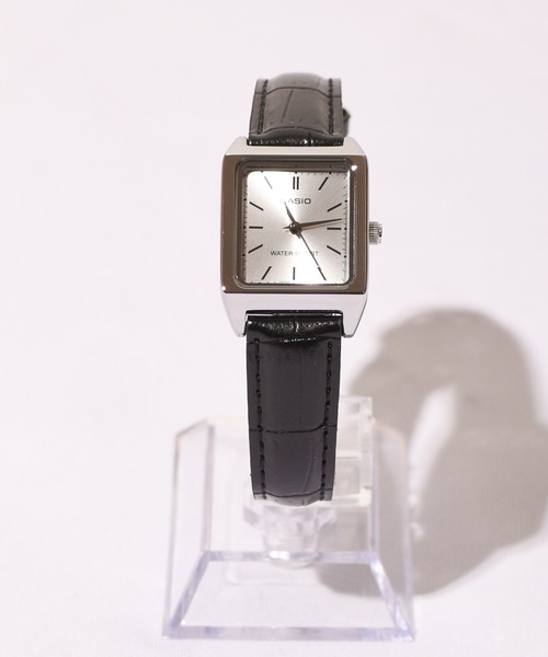 【CASIO】クラシック スクエア レザー（アナログ腕時計）｜CASIO（カシオ） 5,225円