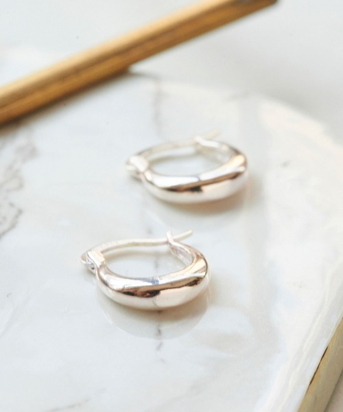 Phoebe（フィービィー）の「【SV925】ソフトミニフープピアス（ピアス（両耳用）・レディース・シルバー・FREE）」の2枚目の写真