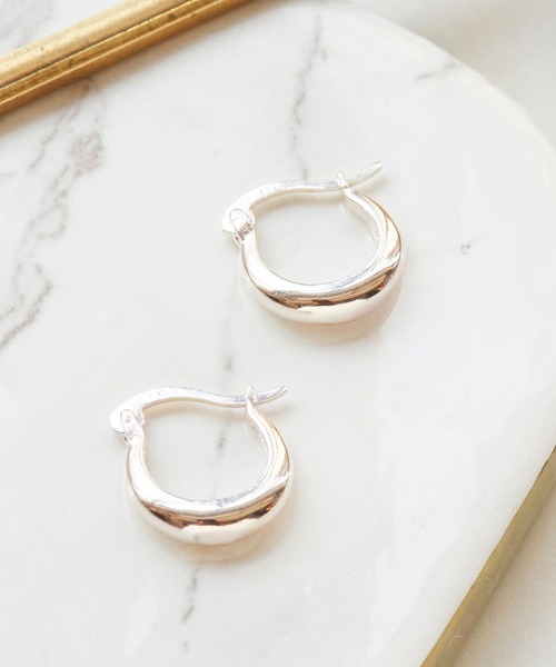 Phoebe（フィービィー）の「【SV925】ソフトミニフープピアス（ピアス（両耳用）・レディース・シルバー・FREE）」の5枚目の写真