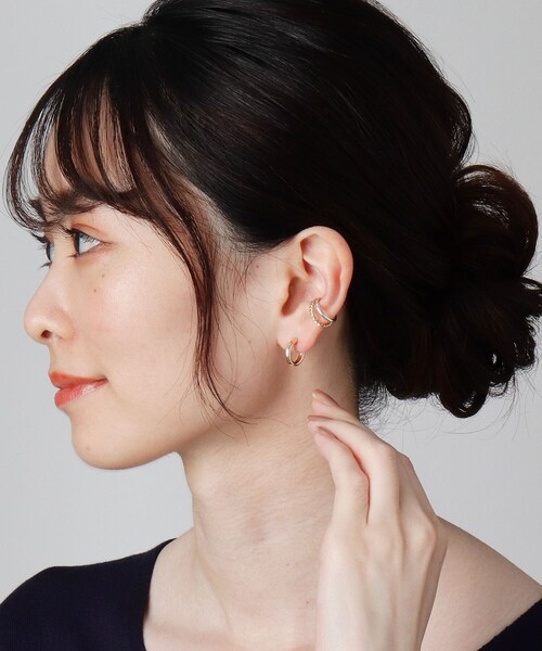 COCOSHNIK(ココシュニック)の「中空 フープピアス(ピアス(両耳用)・レディース・ホワイト系その他7・00)」の3枚目の写真