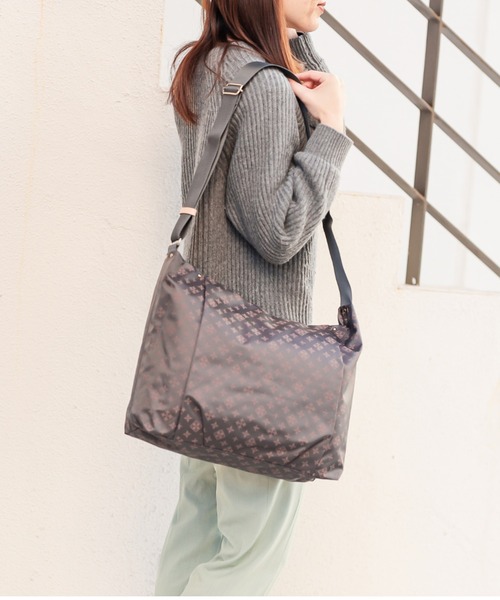 russet（ラシット）の「【制菌】ふんわりショルダーバッグ(CE-933