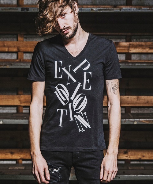 NO ID.(ノーアイディ)の「mt7141- メッセージプリントV-N-T Tシャツ(Tシャツ/カットソー・メンズ・ホワイト/ブラック/グレー・1/2)」の2枚目の写真
