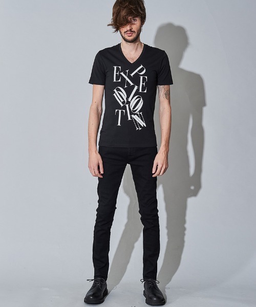 NO ID.(ノーアイディ)の「mt7141- メッセージプリントV-N-T Tシャツ(Tシャツ/カットソー・メンズ・ホワイト/ブラック/グレー・1/2)」の6枚目の写真