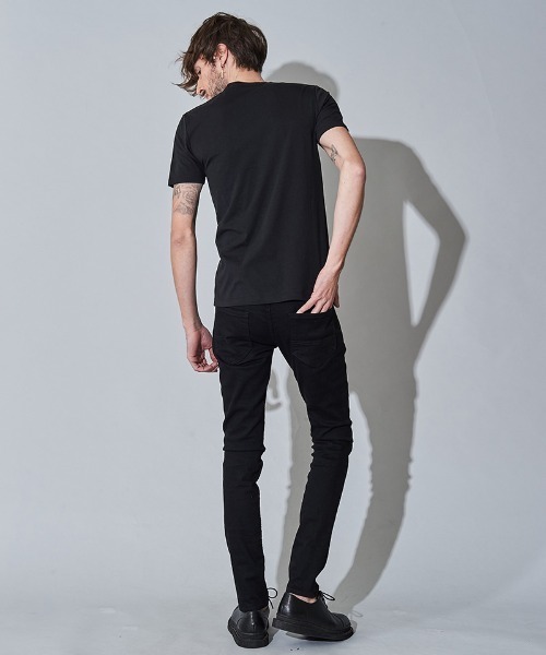 NO ID.(ノーアイディ)の「mt7141- メッセージプリントV-N-T Tシャツ(Tシャツ/カットソー・メンズ・ホワイト/ブラック/グレー・1/2)」の10枚目の写真