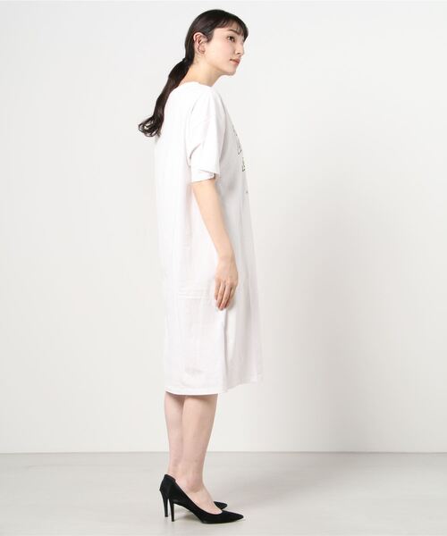 WEGO（ウィゴー）の「WEGO/プリントスリットロングワンピース（ワンピース・レディース・スミクロ/ブルー/ホワイト/ネイビー/ライトベージュ/ホワイト系その他・FREE）」の16枚目の写真