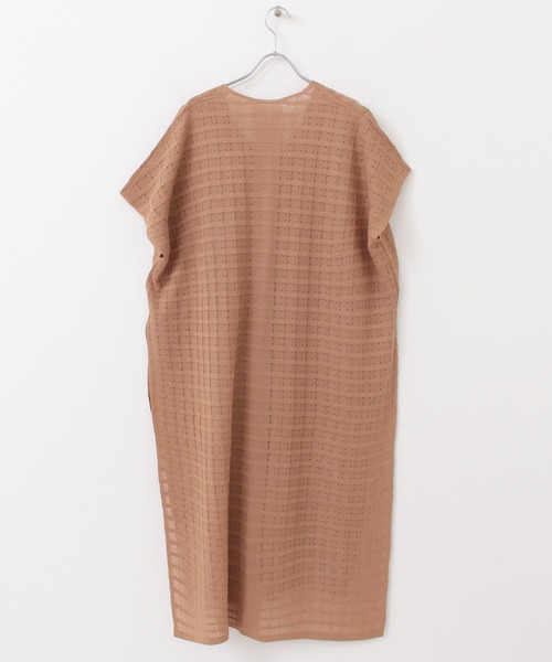 KBF+（ケービーエフプラス）の「KBF+　柄編みニットポンチョ（ニット/セーター・レディース・ベージュ/ライトブラウン・ONE）」の22枚目の写真