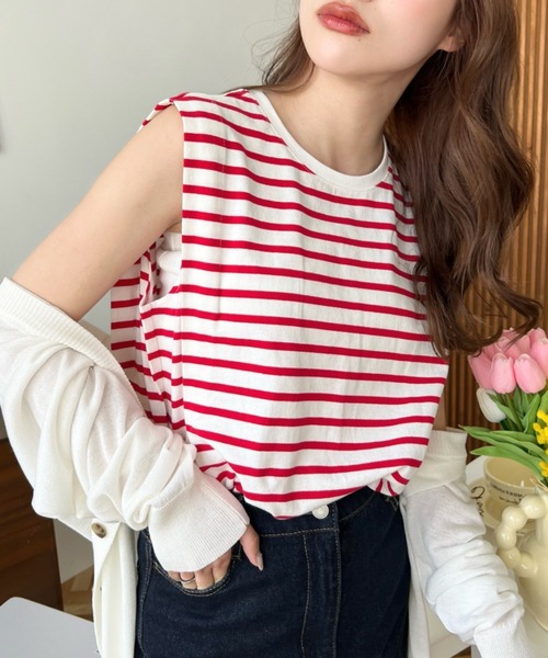 moment+（モーメントプラス）の「綿100％天竺.無地＆ボーダーショルダータックノースリーブTシャツ（タンクトップ・レディース・ブラック/ベージュ/オフホワイト/杢グレー/グレイッシュベージュ/グリーン/クリアグリーン/ターコイズブルー/イエロー×グリーン/ピンク/オレンジ/モカ/ラベンダー/ベージュ系その他/レッド/ブラック系その他/ブルー/グレー/オートミール/チャコールグレー・M/L）」の19枚目の写真