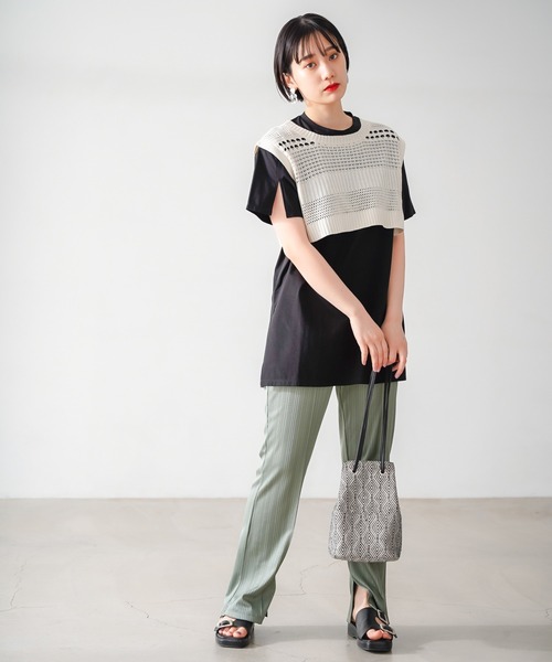 PAGEBOY(ページボーイ)の「スリットデザインBIGTシャツ(Tシャツ/カットソー・レディース・ブラック/オフホワイト/ゼブラ・FREE)」の10枚目の写真