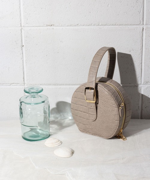 me+em select（ミームセレクト）の「【 2WAY 】サークルクロコハンドルショルダーバッグ（ショルダーバッグ・レディース・ブラック/ベージュ/キャメル/ベージュ×ブラック・FREE）」の19枚目の写真