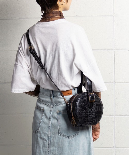 me+em select（ミームセレクト）の「【 2WAY 】サークルクロコハンドルショルダーバッグ（ショルダーバッグ・レディース・ブラック/ベージュ/キャメル/ベージュ×ブラック・FREE）」の15枚目の写真