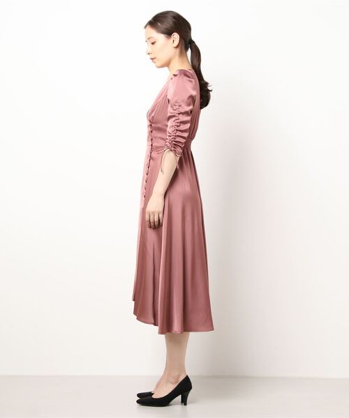 カシュクール ワンピース ミモレ パフスリーブ パーティー Kana（カナ）の「サテン パフスリーブ カシュクール ワンピース