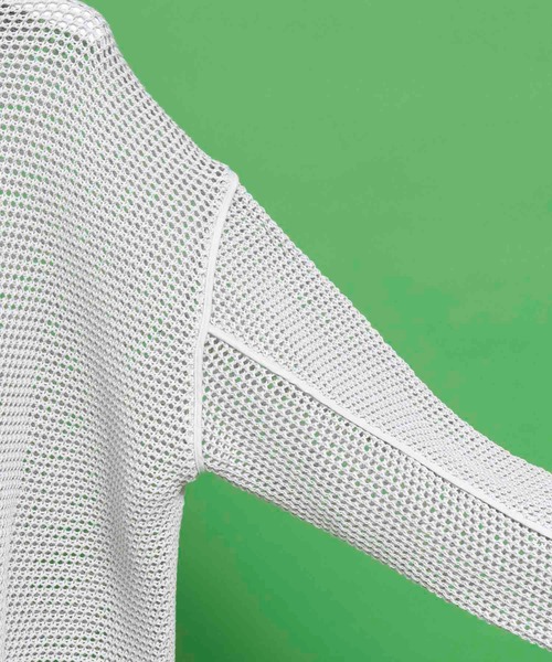 MAISON SPECIAL（メゾンスペシャル）の「《ユニセックスアイテム》プライムオーバーメッシュクルーネックニットプルオーバー 【MAISON SPECIAL/メゾンスペシャル】（ニット/セーター・メンズ・ブラック/ブルー/グリーン/ブラック系その他/グレイッシュベージュ・44/46）」の9枚目の写真