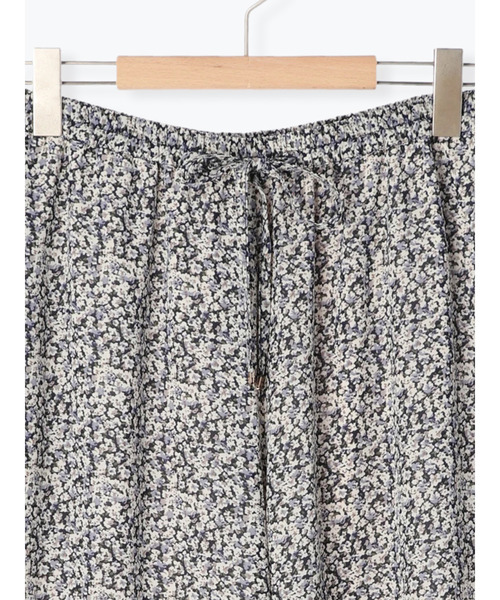 ehka sopo（エヘカソポ）の「【まる×ehka sopo】小花柄パンツ（その他パンツ・レディース・ネイビー/ベージュ・ﾌﾘ-）」の19枚目の写真