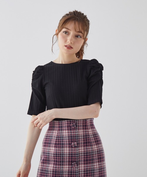 BE RADIANCE（ビーラディエンス）の「Backリボンカットトップス（Tシャツ/カットソー・レディース・ブラウン/ブラック・FREE）」の2枚目の写真